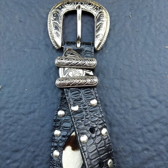 Other - Cowboy/Vaquero Cow Hair Leather Ornate Belt 28-32" Other - Cowboy/Vaquero Cow Hair Leather Ornate Belt 28-32"